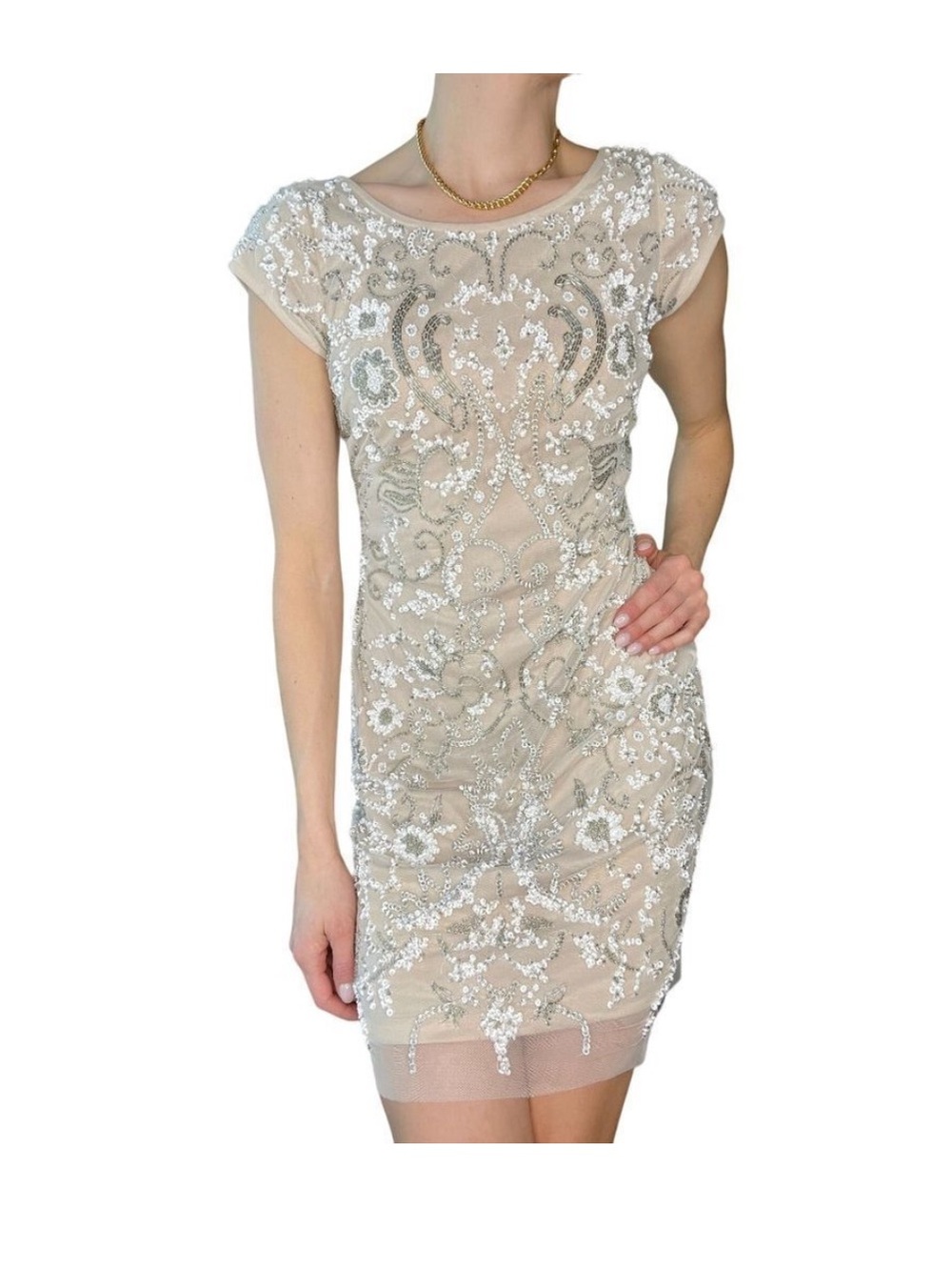 Aidan Mattox Short Prom Dress. Size 6 U.S./CAN. Beaded.